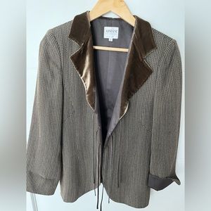 ARMANI COLLEZIONI Geometric pattern jacket. Size 10